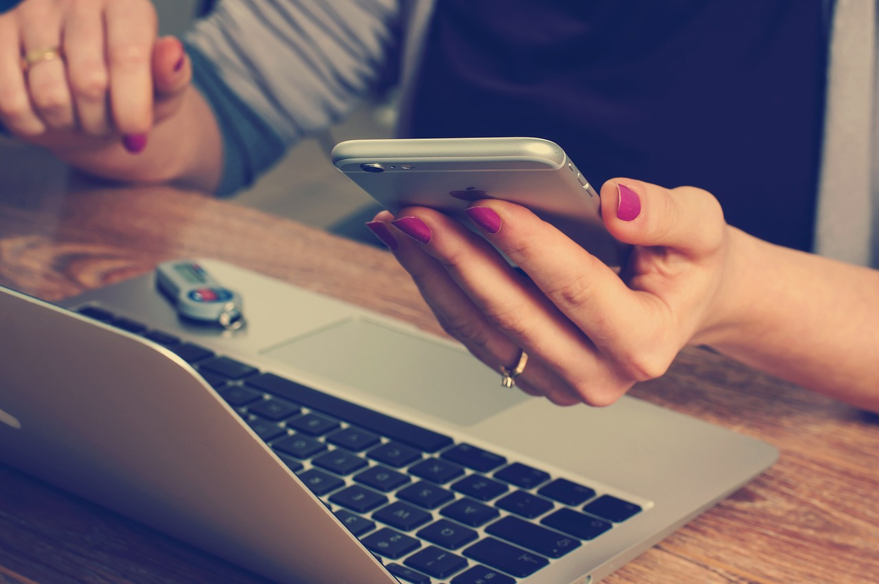 Ebook - It's never too late to change: deliver flexible employee benefits  and retain a winning team